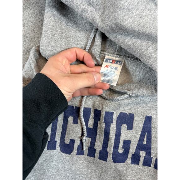 Vintage Michigan Wolverines Hoodie Mens XL Gray Athletic Collegiate Sweatshirt - Picture 5 of 5